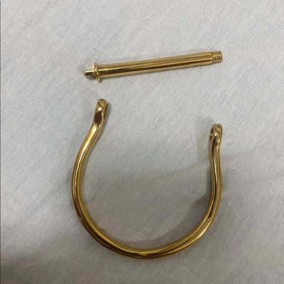❌ SOLD ❌ Gold Cuff - Picture 7 of 7